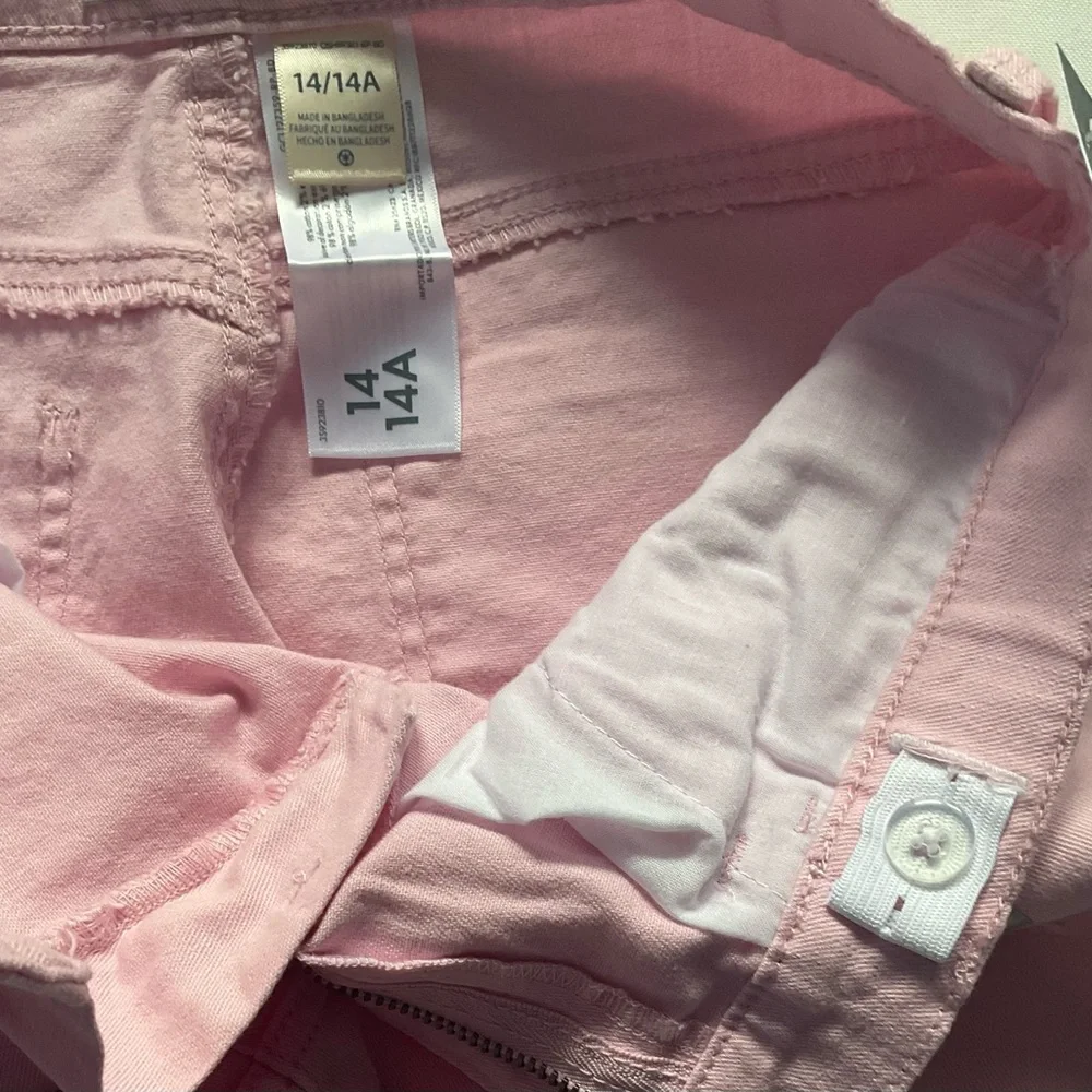 OshKosh B'gosh Pink Jean Shorts‎ Raw Hem Girls Size 14